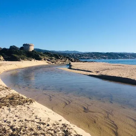 아파트호텔 Blue Agosta 4*