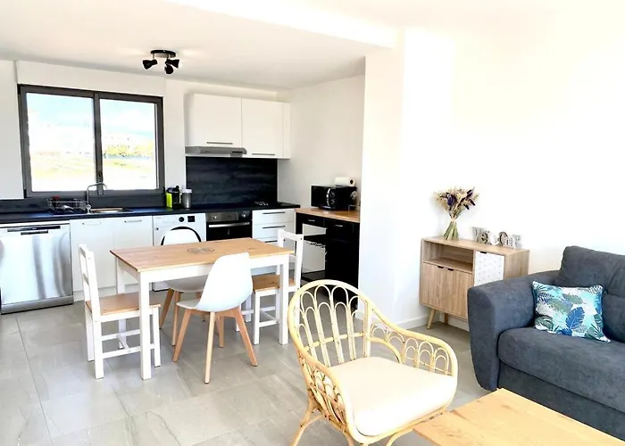 Blue Agosta מלון דירות